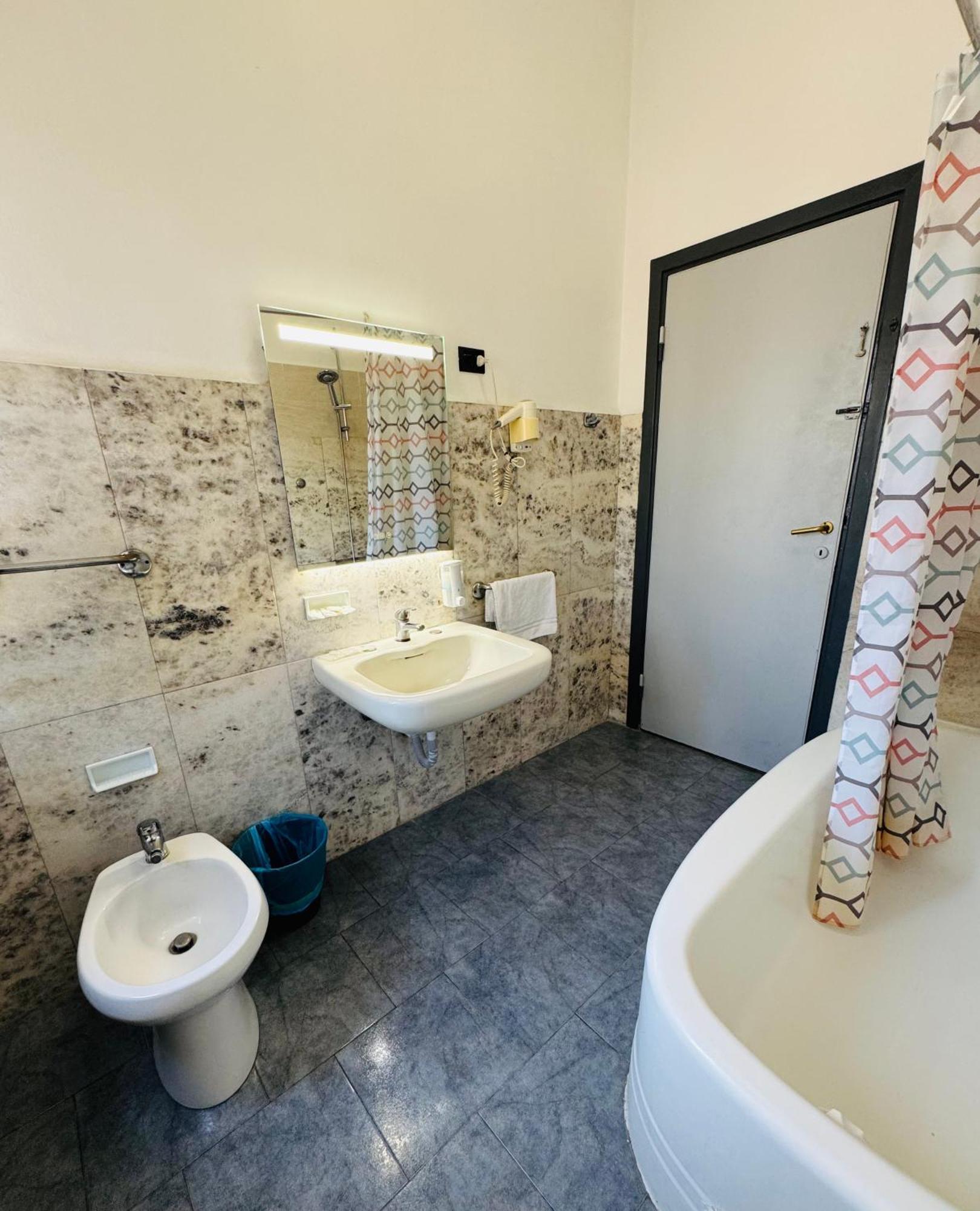 Bovisa House B&B Private Rooms Milano Dış mekan fotoğraf